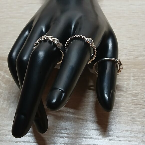 NWOT Set of 3 Fashion Jewelry Silver/White Tone Slim Womens Rings Size 7 1/2 #3 - Picture 10 of 10